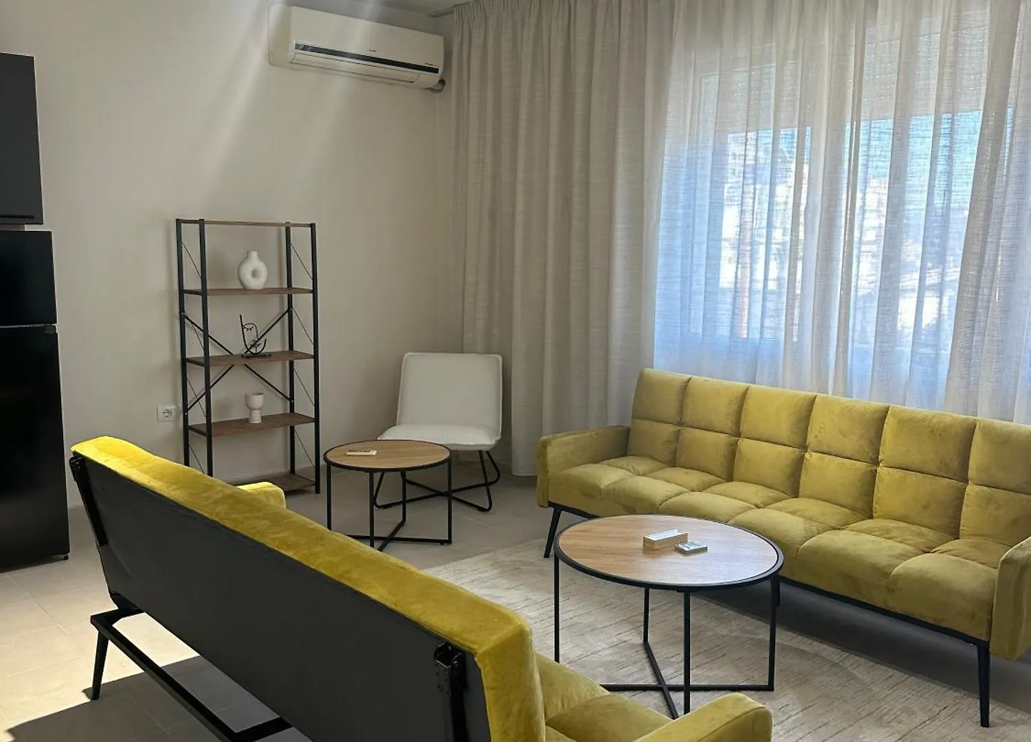 טיראנה New Bazar - 2 Rooms Apartment 0*,  אלבניה